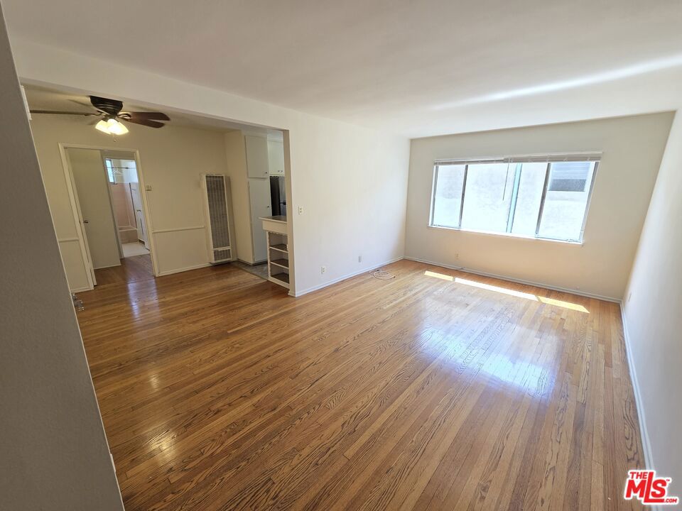 1532 N Harvard Boulevard 8 Property Photo 2
