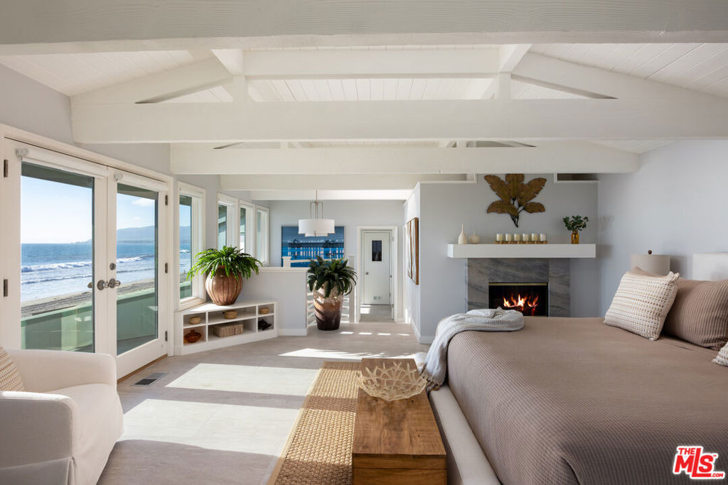 1448 Nathan Lane Property Photo 15