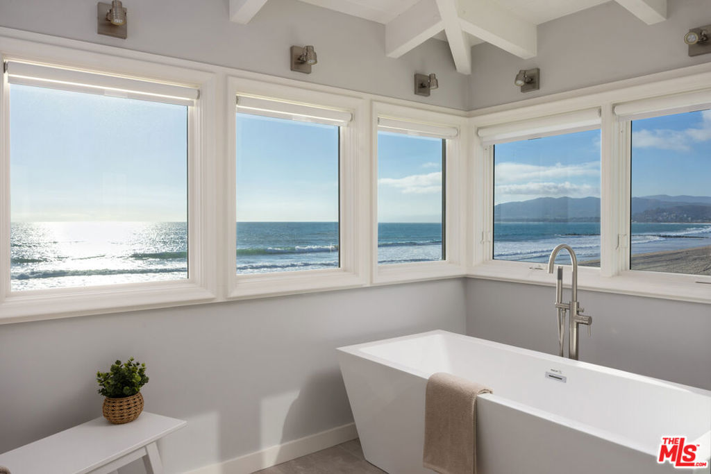1448 Nathan Lane Property Photo 19