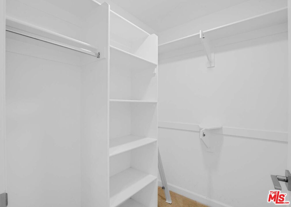10850 Bloomfield Street Property Photo 12