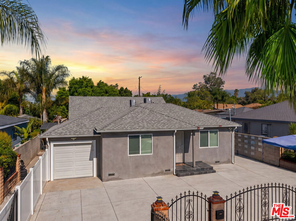13473 Kagel Canyon Street Property Photo 1