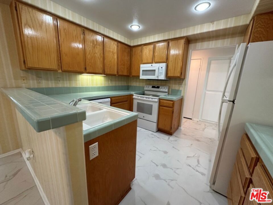 5515 Trevino Way Property Photo 9