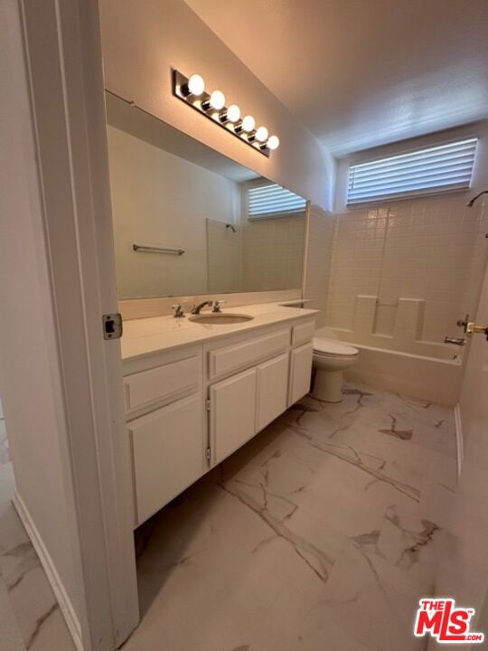 5515 Trevino Way Property Photo 18