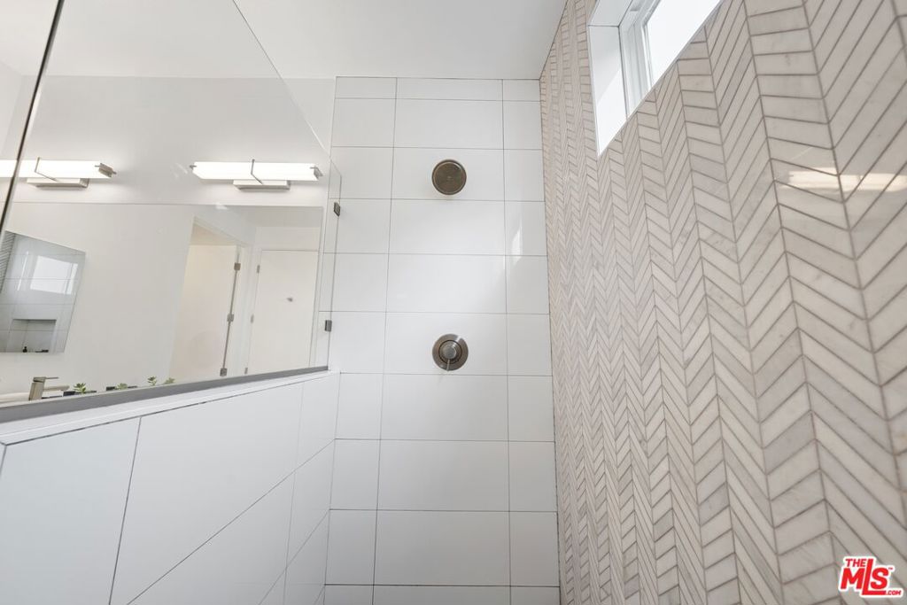 11724 Culver Boulevard 10 Property Photo 34