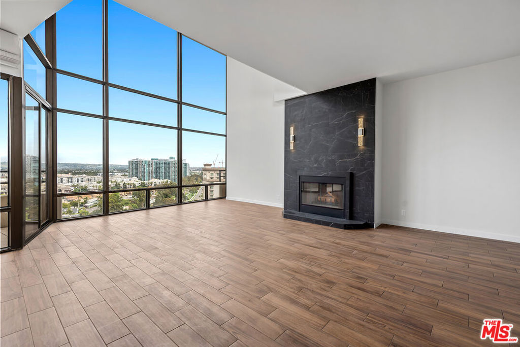 4337 Marina City Drive Ph42 Property Photo 10