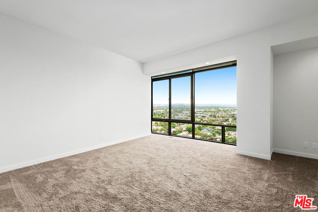 4337 Marina City Drive Ph42 Property Photo 26