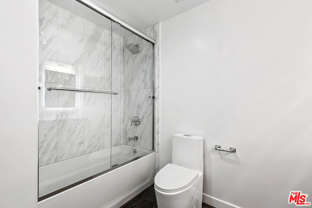4337 Marina City Drive Ph42 Property Photo 30