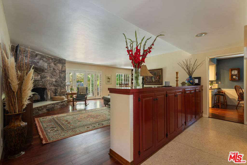 16750 Valerio Street Property Photo 4