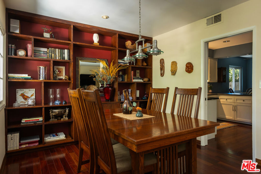 16750 Valerio Street Property Photo 8