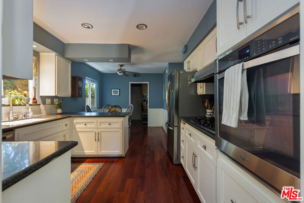 16750 Valerio Street Property Photo 9
