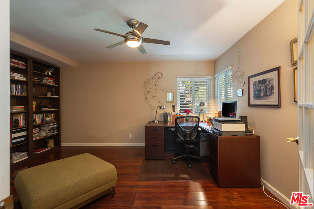 16750 Valerio Street Property Photo 14