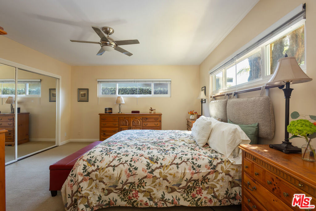16750 Valerio Street Property Photo 18