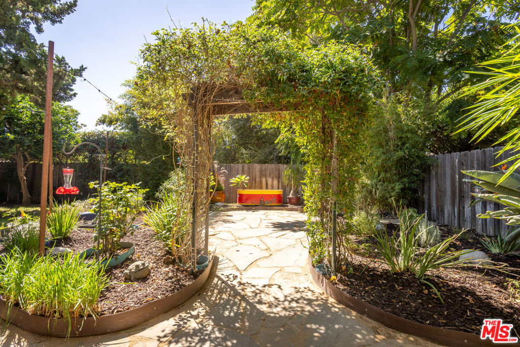 16750 Valerio Street Property Photo 30