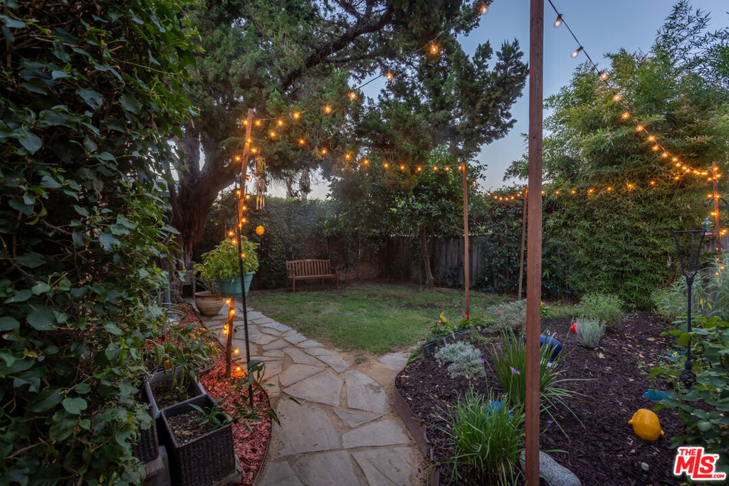 16750 Valerio Street Property Photo 38