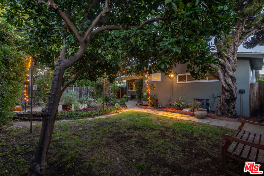 16750 Valerio Street Property Photo 39
