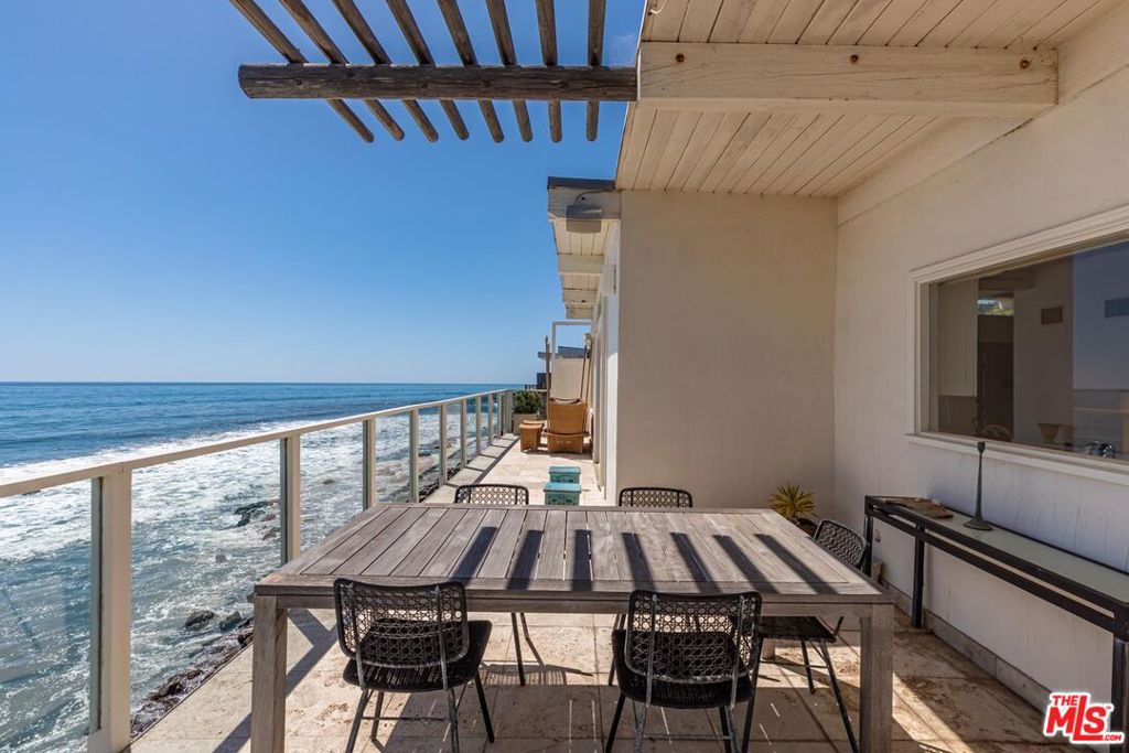 24216 Malibu Road Property Photo 17