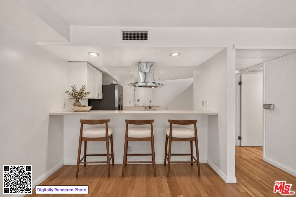 8704 Santa Monica Boulevard Ph3 Property Photo 5