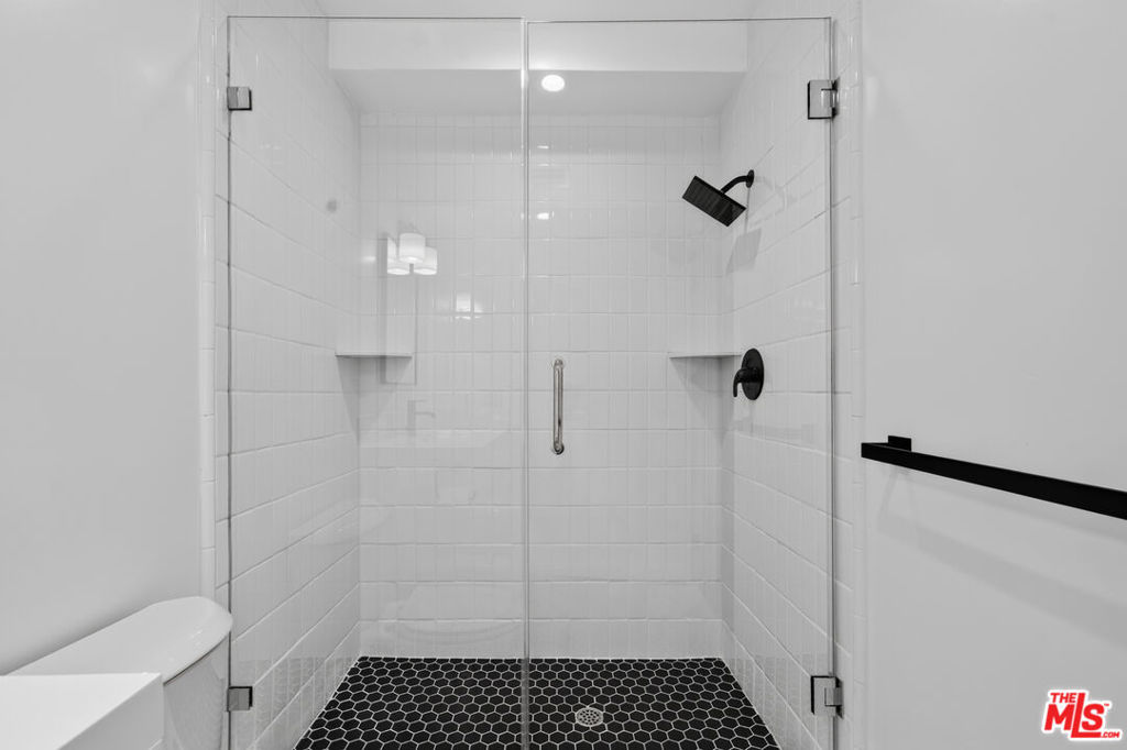 8704 Santa Monica Boulevard Ph3 Property Photo 22