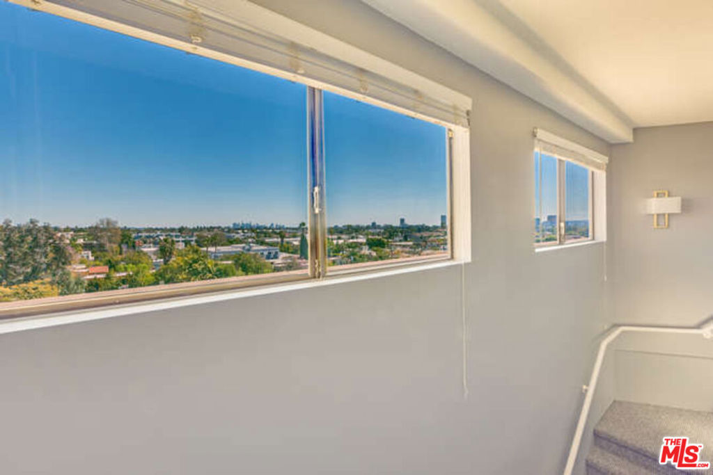 8704 Santa Monica Boulevard Ph3 Property Photo 29