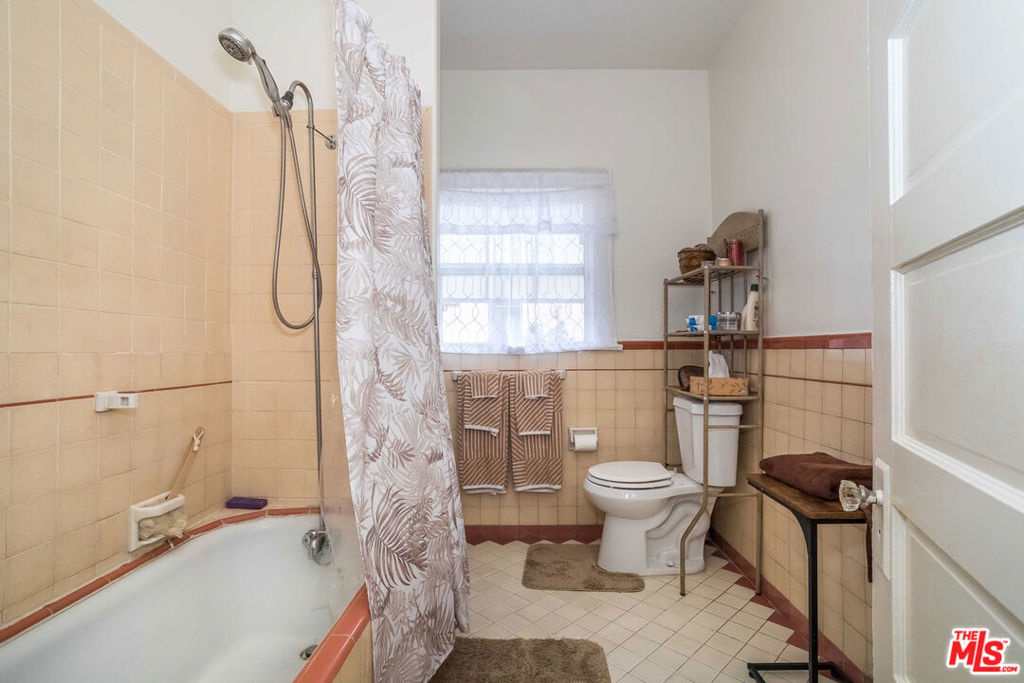 2249 W 29th Street Property Photo 14