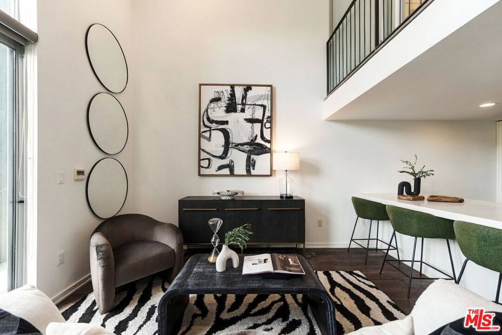 751 N Fairfax Avenue 2 Property Photo 18