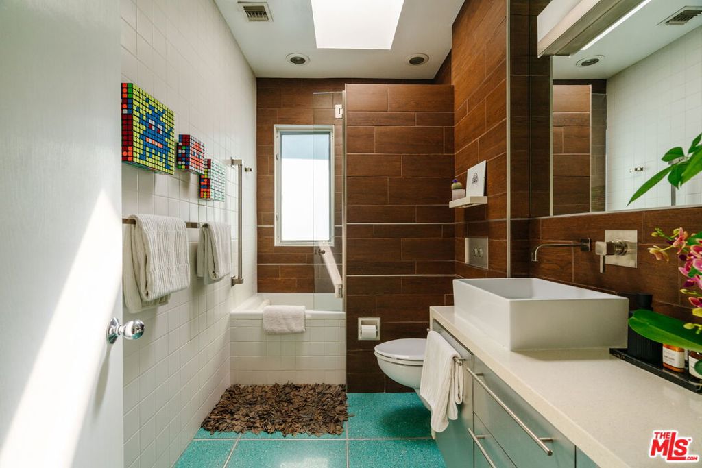 1630 Champlain Terrace Property Photo 11