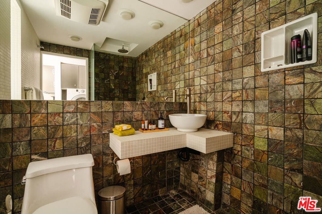 1630 Champlain Terrace Property Photo 16