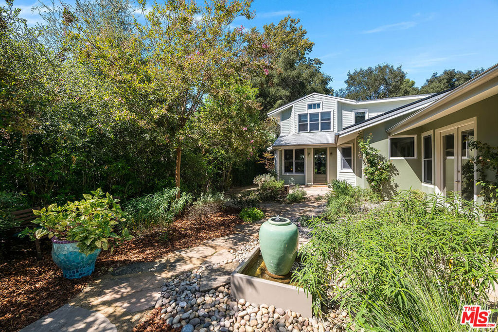 1446 Bonnell Drive Property Photo 4