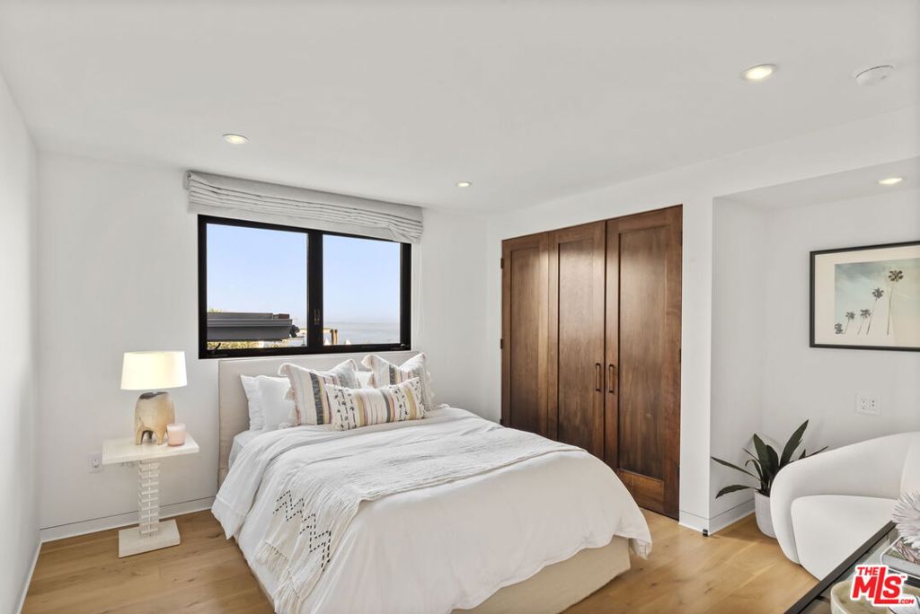 24146 Malibu Road Property Photo 15