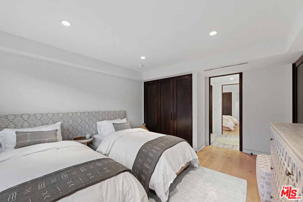 24146 Malibu Road Property Photo 16