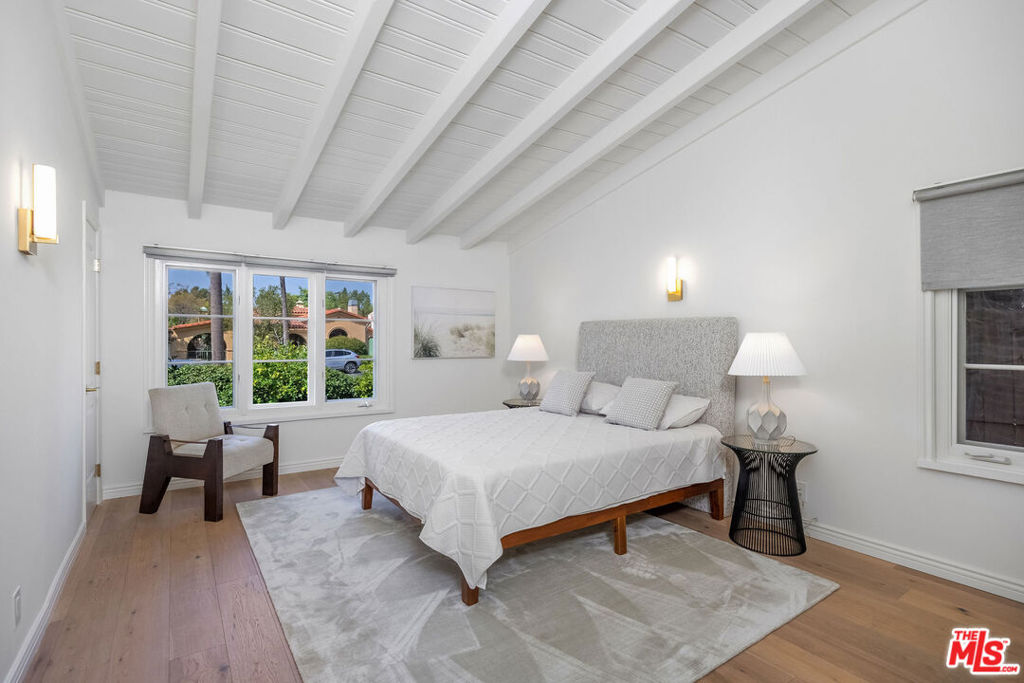 1042 Alvira Street Property Photo 19