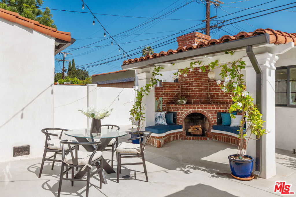 1042 Alvira Street Property Photo 25