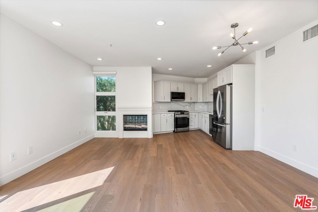 11011 Huston Street 212 Property Photo 2