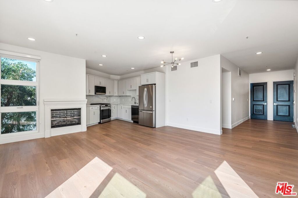 11011 Huston Street 212 Property Photo 3
