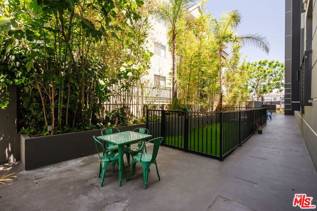 11011 Huston Street 212 Property Photo 28