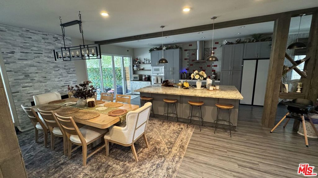 37173 Floral Creek Circle Property Photo 2