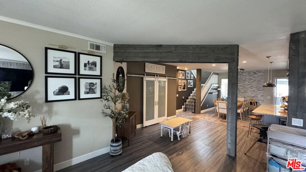 37173 Floral Creek Circle Property Photo 3