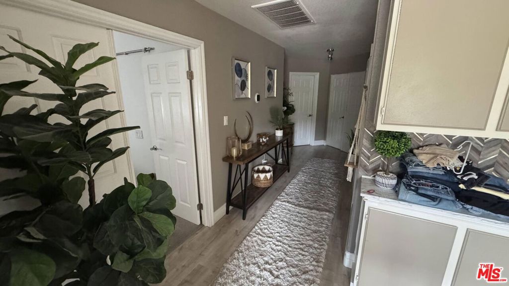 37173 Floral Creek Circle Property Photo 12