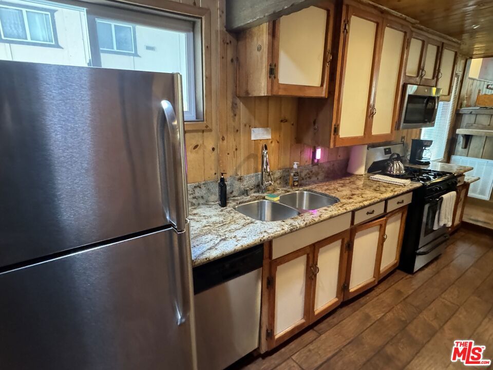42696 Cougar Road Property Photo 7