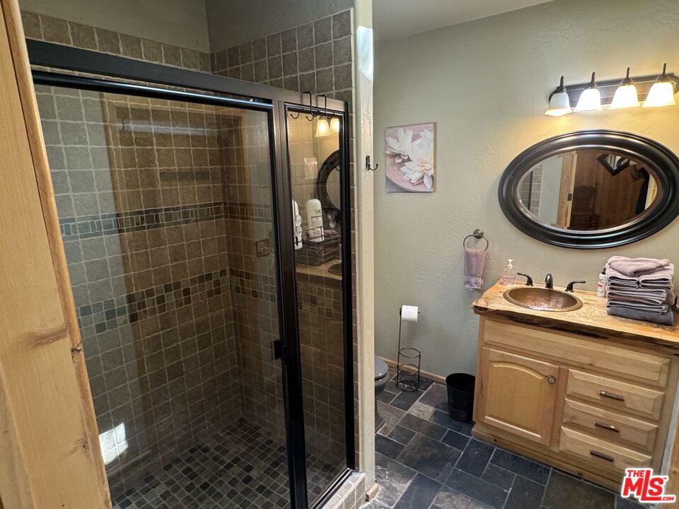 42696 Cougar Road Property Photo 12