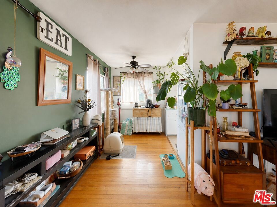 5642 Lexington Avenue Property Photo 22