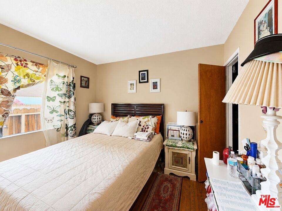 5642 Lexington Avenue Property Photo 34