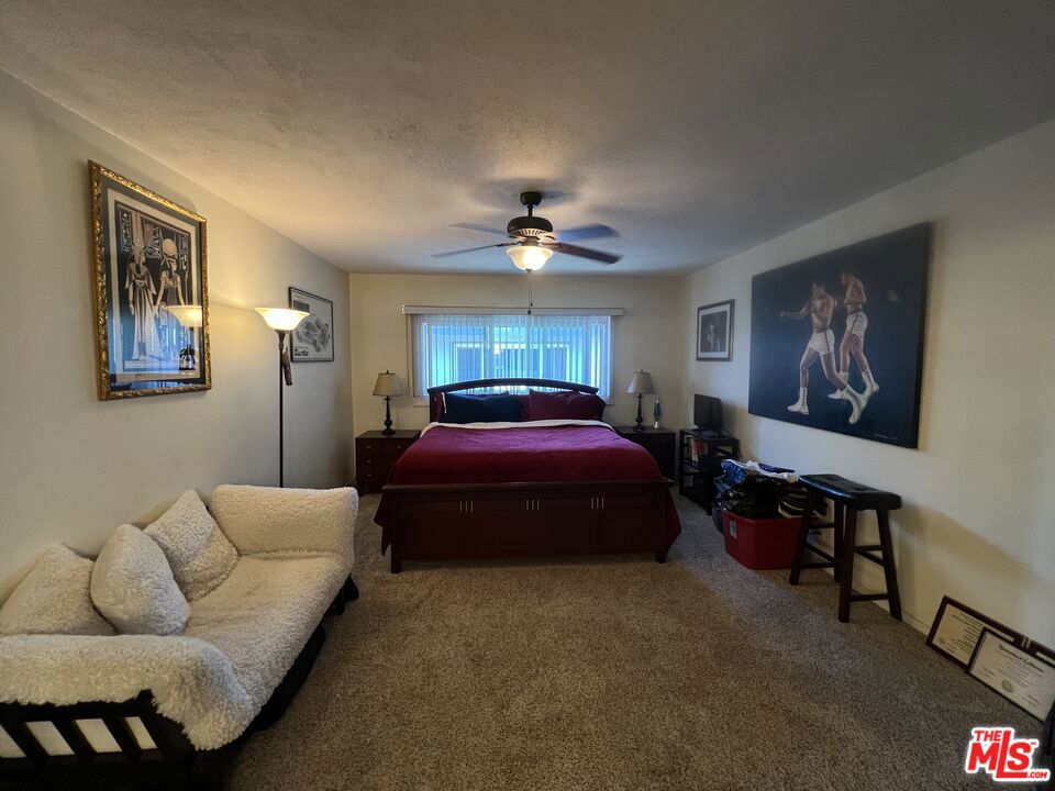 5402 W 57th Street Property Photo 10