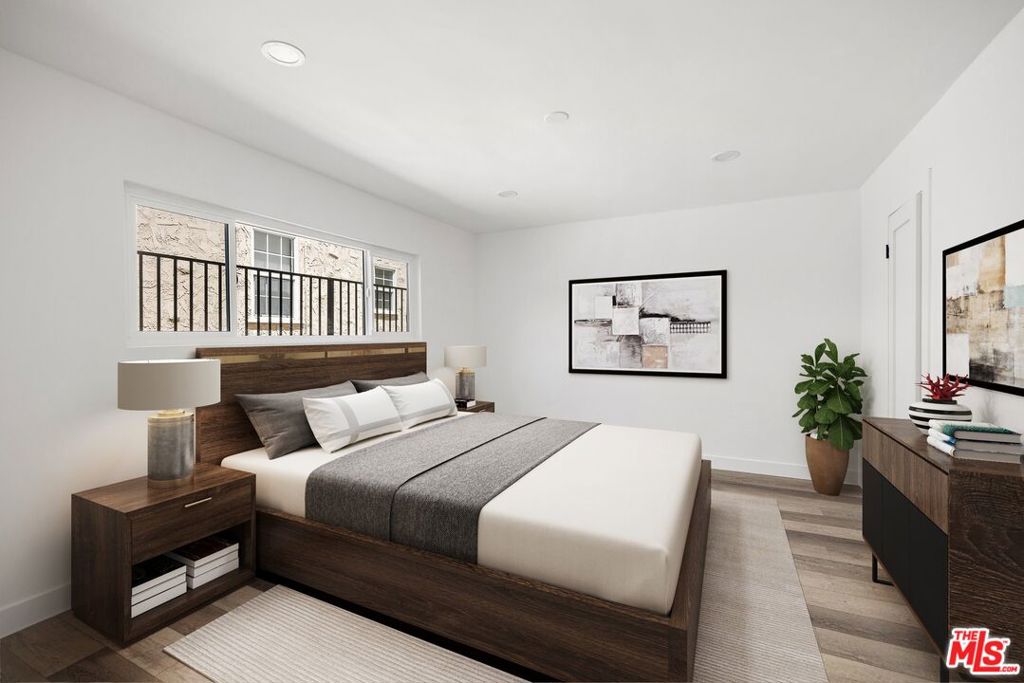 733 N Hayworth Avenue 2 Property Photo 25