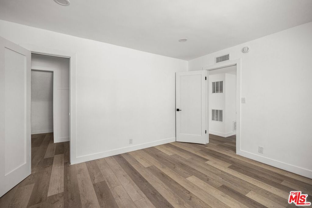733 N Hayworth Avenue 2 Property Photo 32