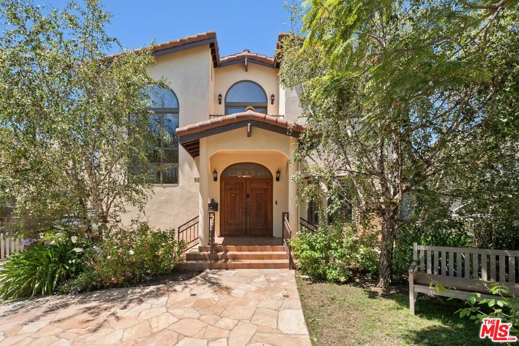 1136 Harvard Street Property Photo 1