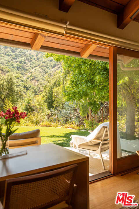 3626 Mandeville Canyon Road Property Photo 8