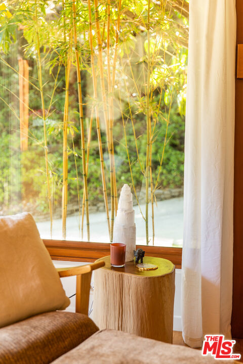 3626 Mandeville Canyon Road Property Photo 10
