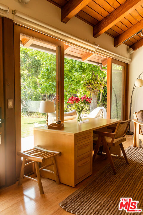 3626 Mandeville Canyon Road Property Photo 11