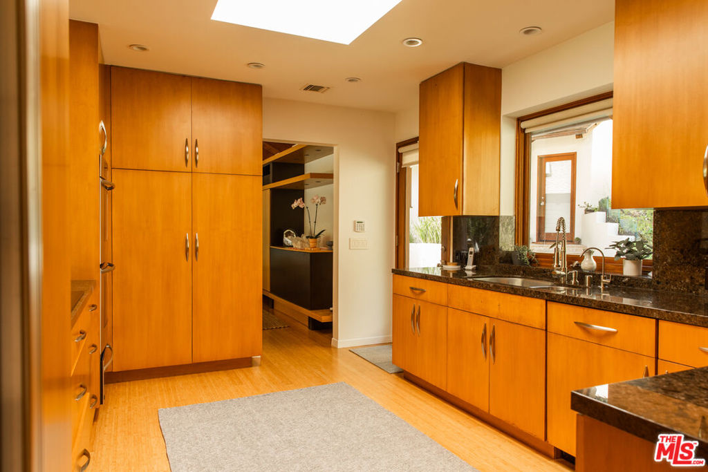 3626 Mandeville Canyon Road Property Photo 18